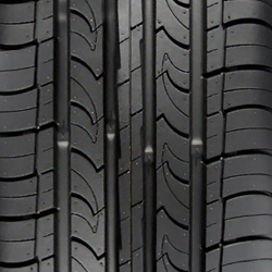 Nexen CP 672 235/45R18